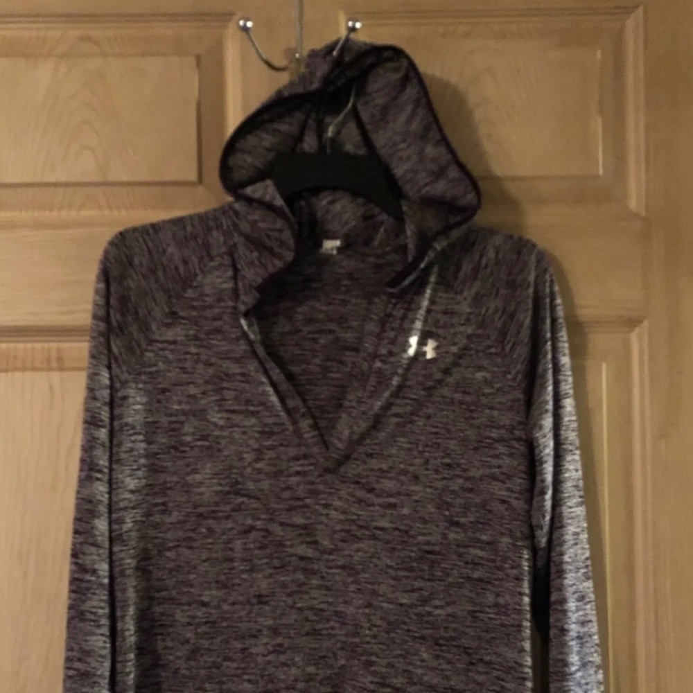 Under Armour hoodie Med - Picture 4 of 4